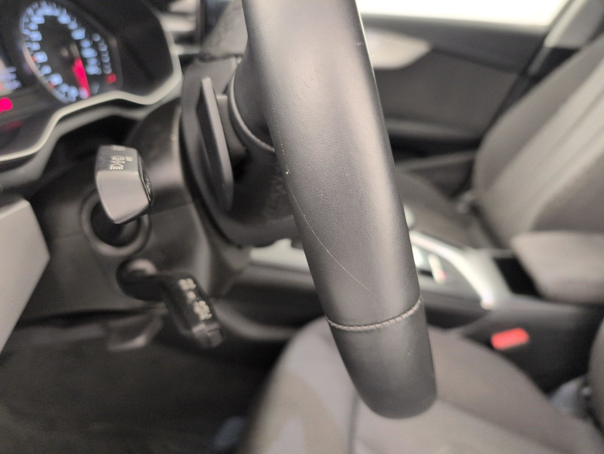 Vente en ligne Audi A4 Avant 35 TFSI 150 S tronic 7 Design au prix de 23 360 €