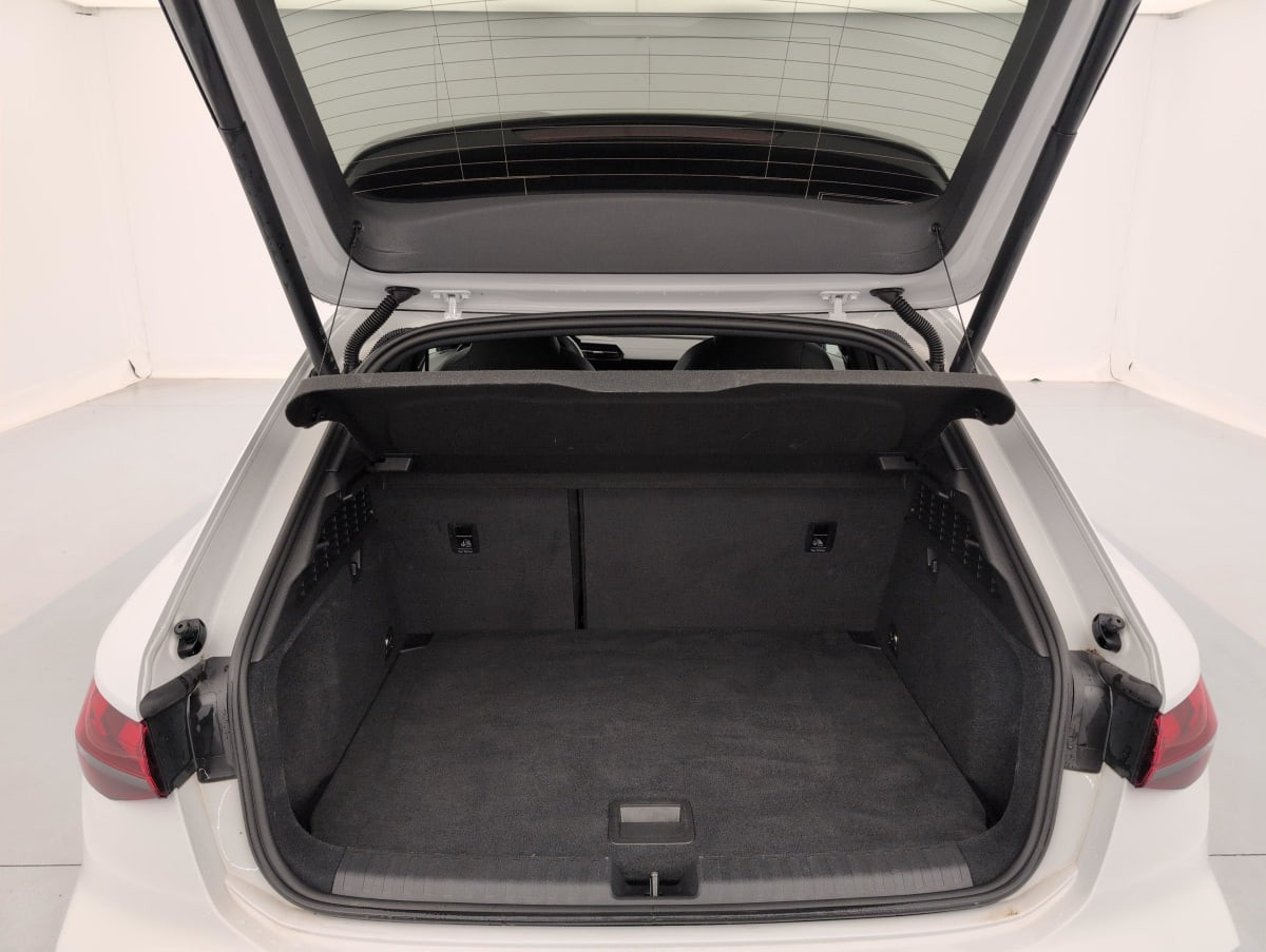 Audi A3 TFSI e Hybride rechargeable 204 S tronic 6 S line occasion de 2025 en vente à Rennes