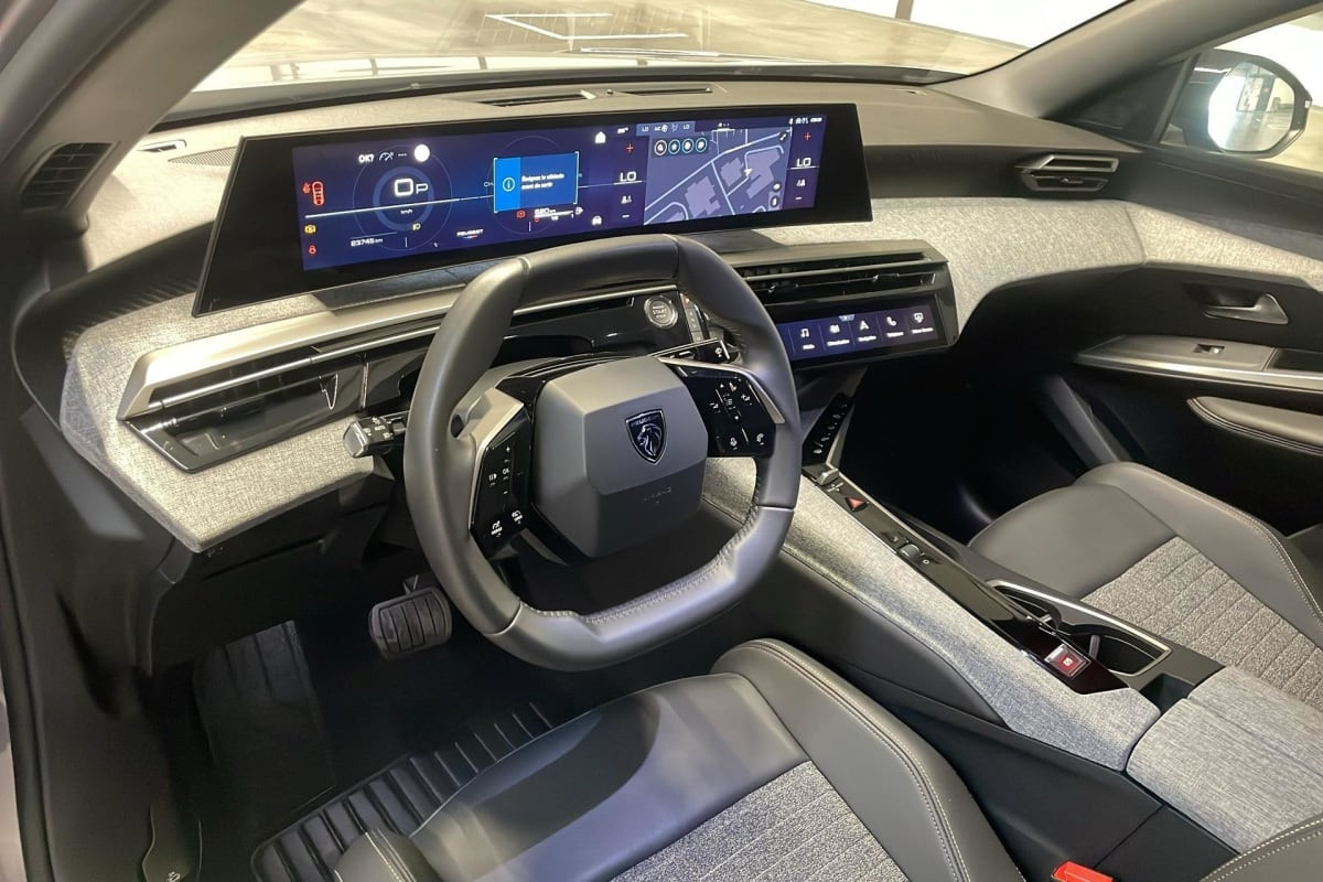 Vente en ligne Peugeot 3008 Hybrid 145 e-DCS6 Allure au prix de 26 040 €