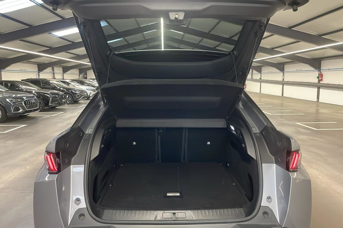 Vente en ligne Peugeot 3008 Hybrid 145 e-DCS6 Allure au prix de 26 040 €