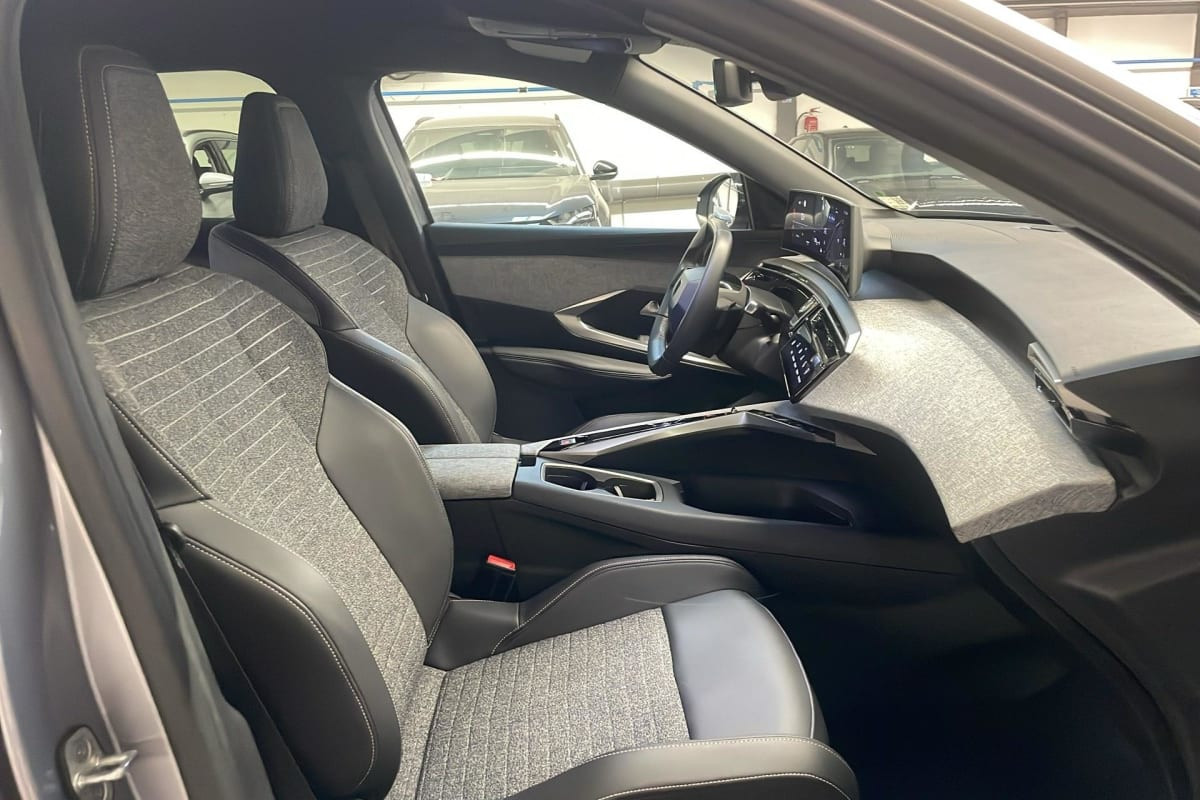 Vente en ligne Peugeot 3008 Hybrid 145 e-DCS6 Allure au prix de 26 040 €