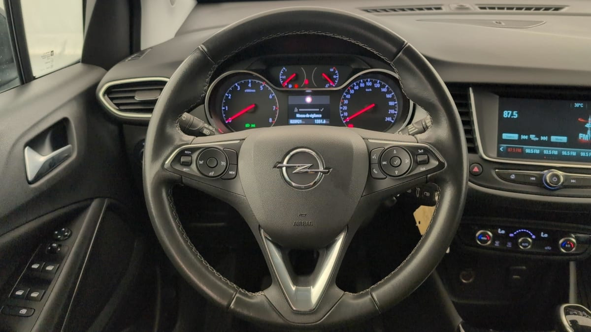 Vente en ligne Opel Crossland X 1.2 Turbo 110 ch BVM6 Elegance au prix de 12 030 €