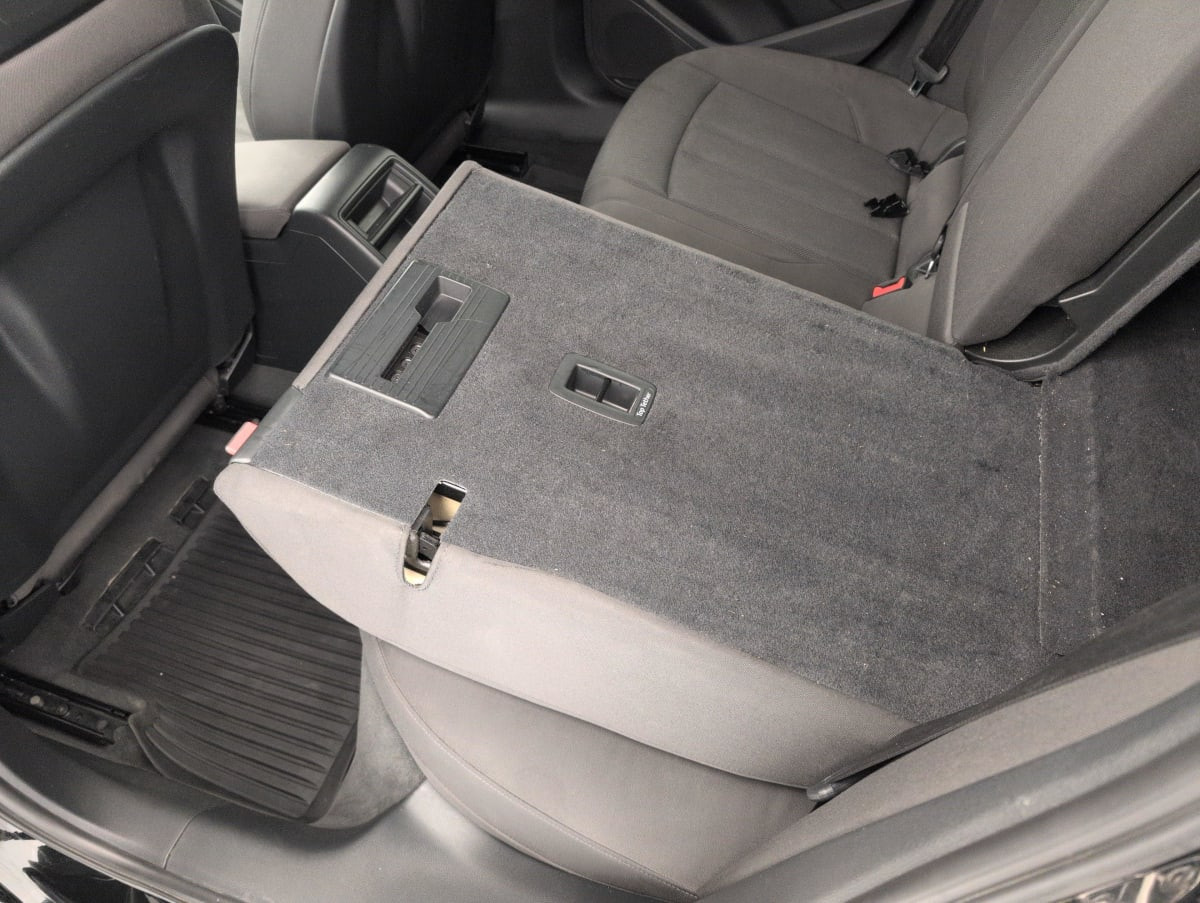 Vente en ligne Audi A4 Avant 35 TFSI 150 S tronic 7 Design au prix de 23 360 €
