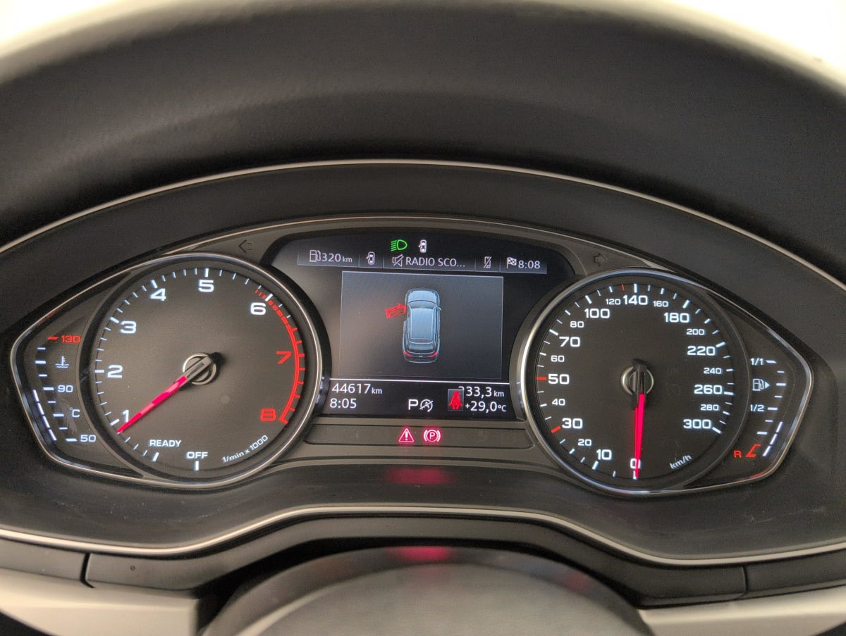 Vente en ligne Audi A4 Avant 35 TFSI 150 S tronic 7 Design au prix de 23 360 €