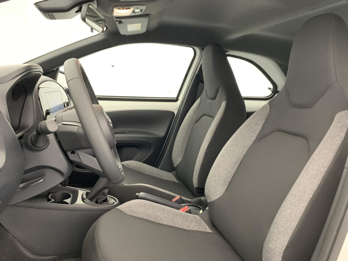 Vente en ligne Toyota Aygo X 1.0 VVT-i 72 Dynamic au prix de 16 470 €
