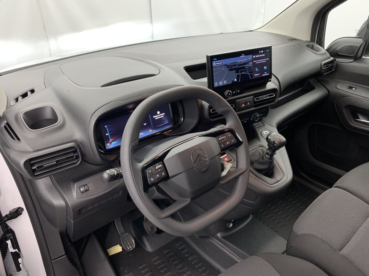 Vente en ligne Citroën Berlingo Fourgon M DIESEL 100 CH MANUELLE au prix de 21 150 €