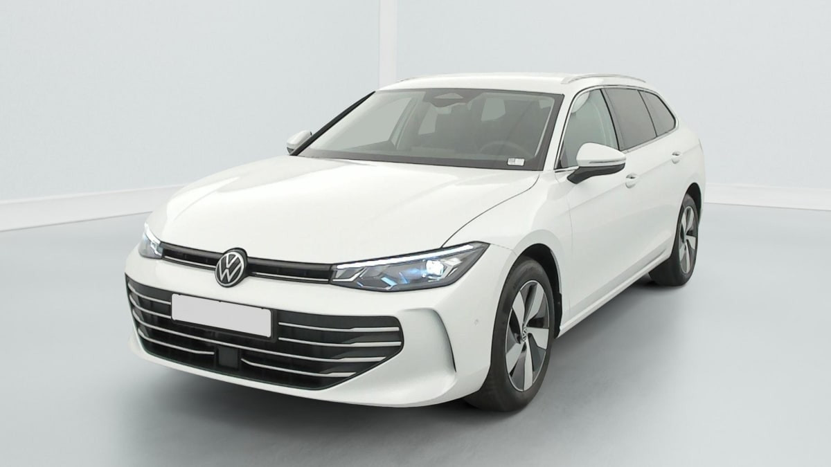 Volkswagen Passat 1.5 eTSI OPF 150 DSG7 Life Plus occasion de 2025 en vente à Rennes