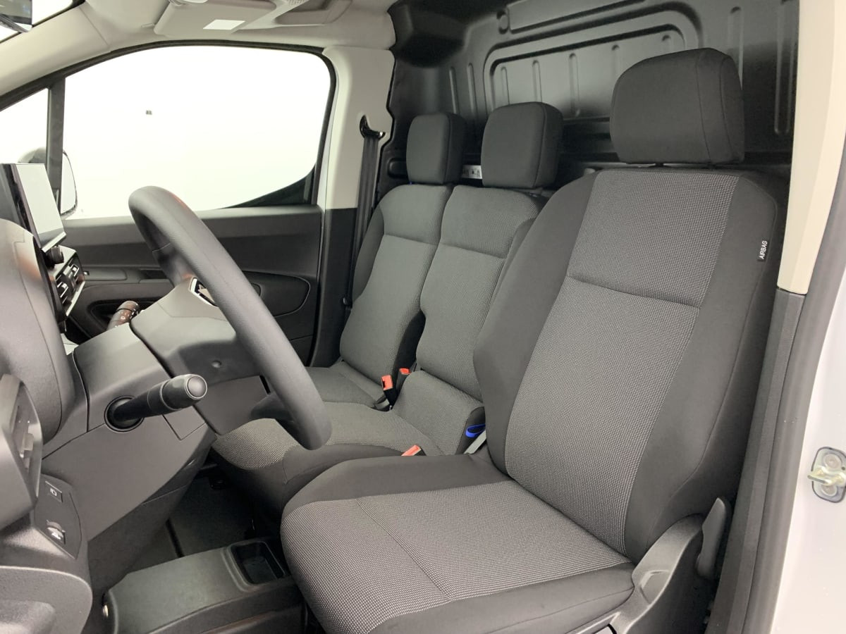 Vente en ligne Citroën Berlingo Fourgon M DIESEL 100 CH MANUELLE au prix de 21 150 €