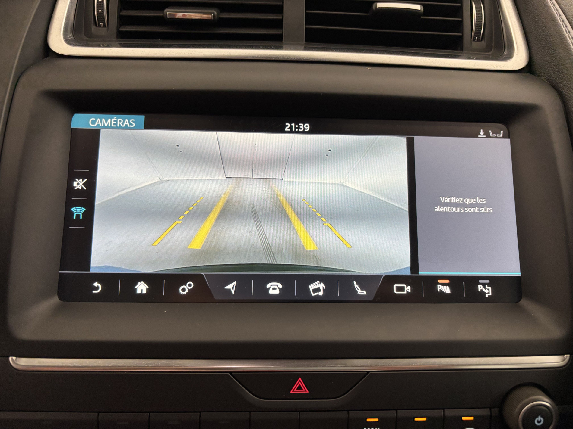 Vente en ligne Jaguar E-Pace 2.0D 150ch SE AWD BVA9 au prix de 19 790 €