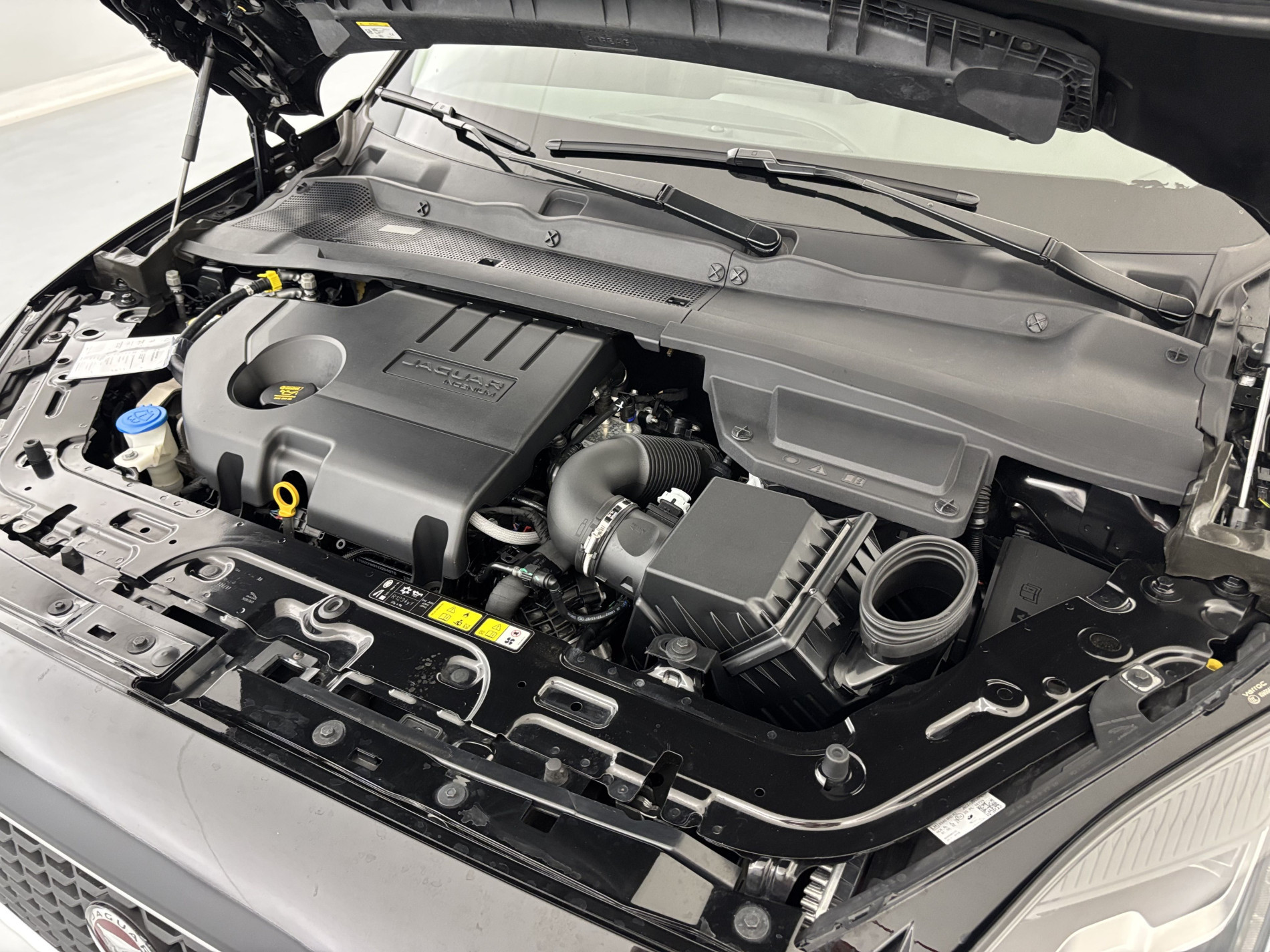 Vente en ligne Jaguar E-Pace 2.0D 150ch SE AWD BVA9 au prix de 19 790 €