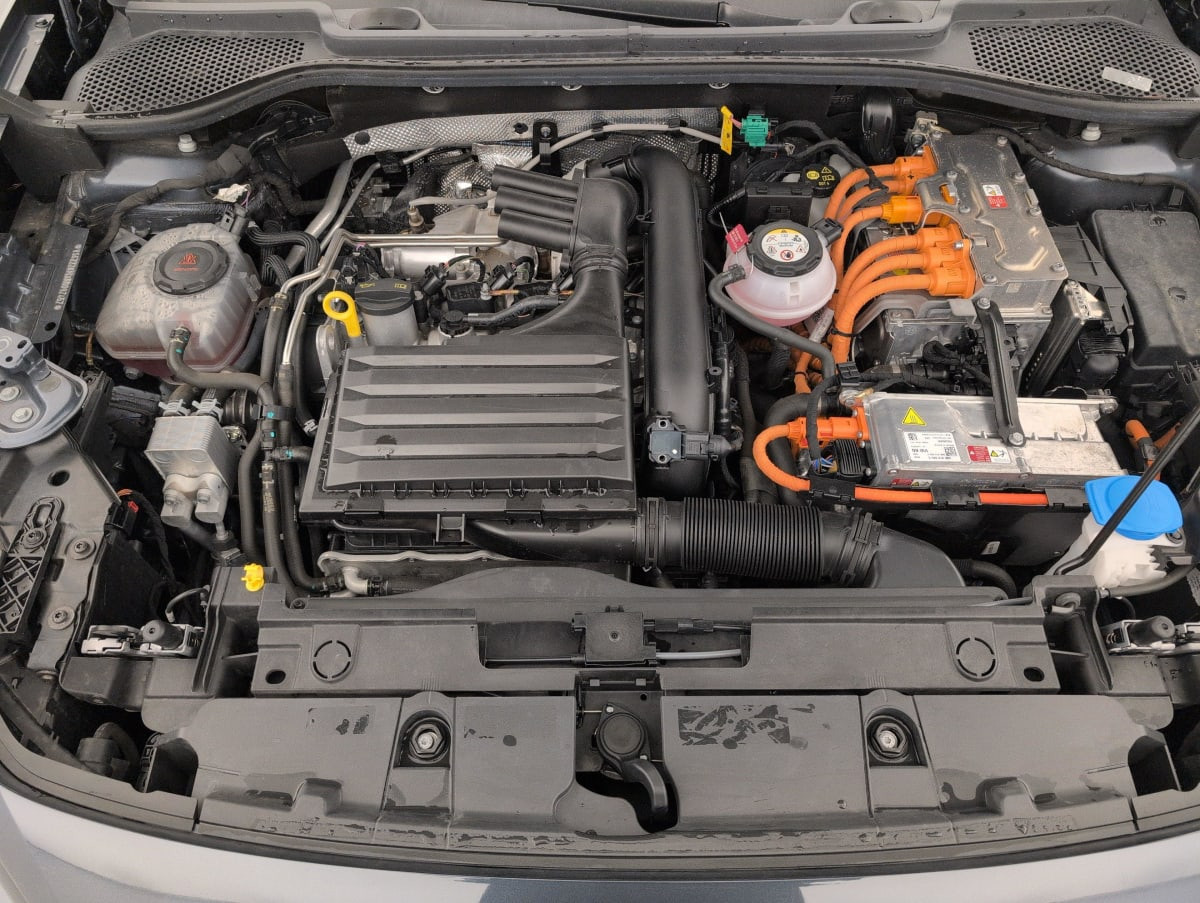 Vente en ligne Cupra Formentor 1.4 E-HYBRID 245 CH DSG6 VZ au prix de 28 510 €
