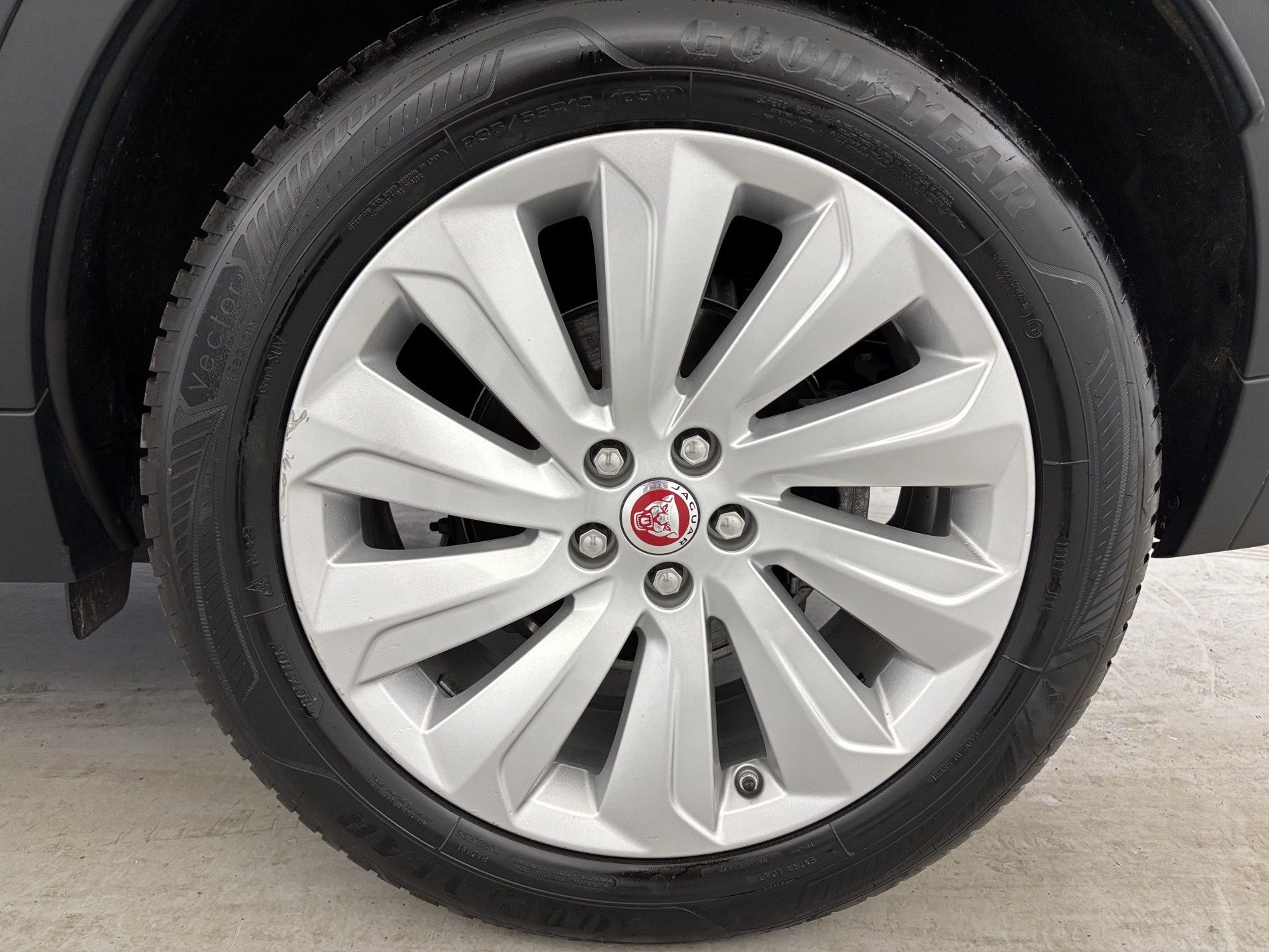 Vente en ligne Jaguar E-Pace 2.0D 150ch SE AWD BVA9 au prix de 19 790 €
