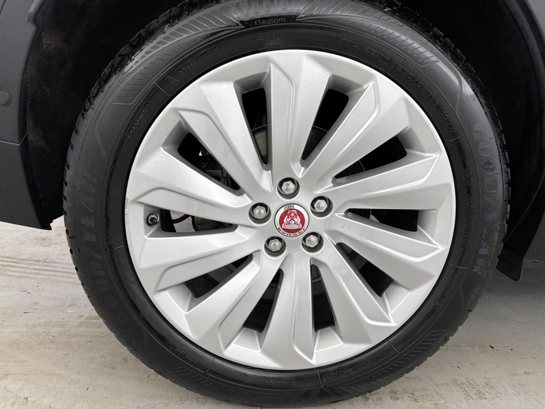 Vente en ligne Jaguar E-Pace 2.0D 150ch SE AWD BVA9 au prix de 19 790 €