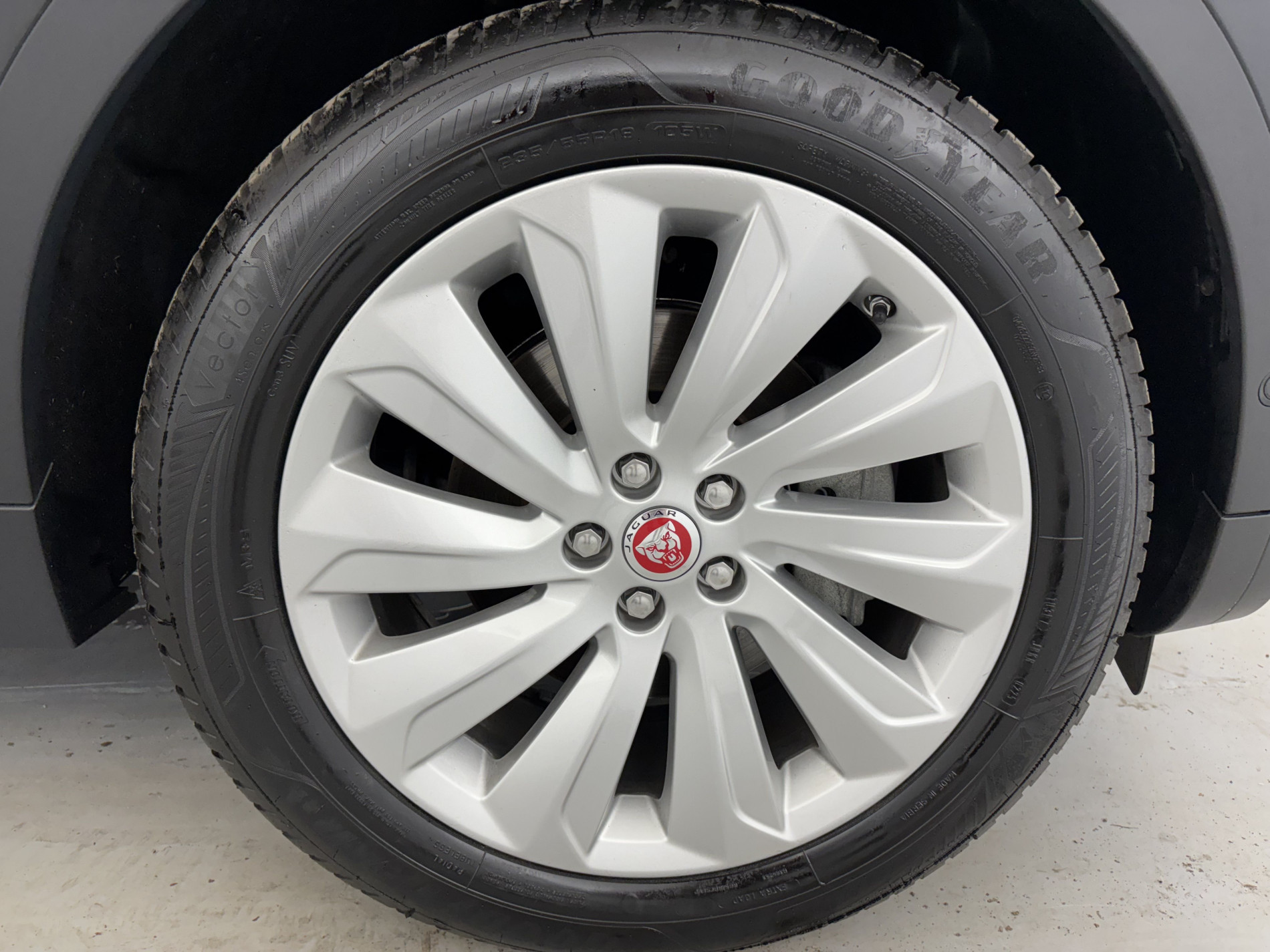 Vente en ligne Jaguar E-Pace 2.0D 150ch SE AWD BVA9 au prix de 19 790 €