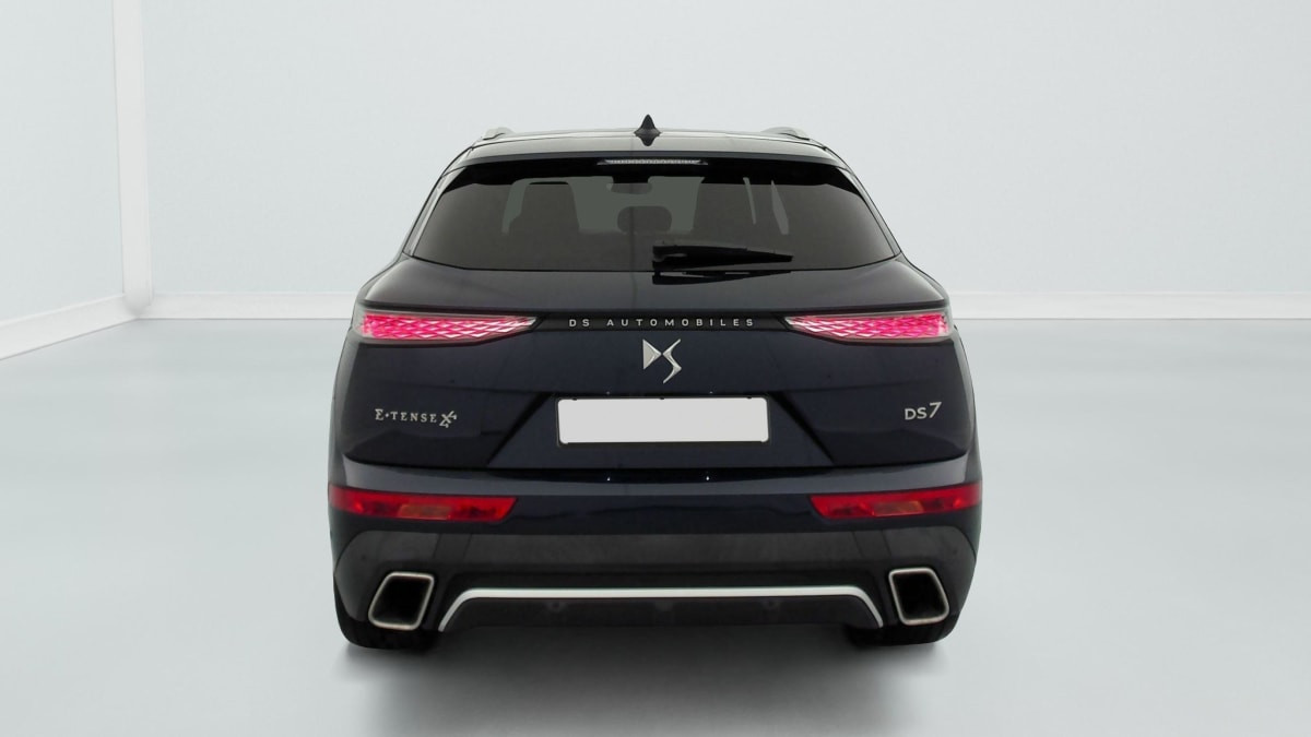 Vente en ligne Ds DS7 Crossback HYBRIDE RECHARGEABLE E-TENSE 300 EAT8 4X4 OPERA au prix de 34 280 €