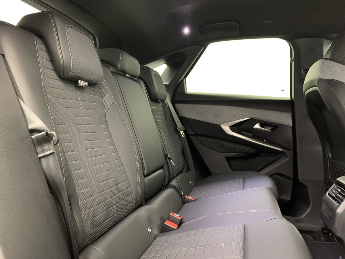Vente en ligne Peugeot 3008 Hybrid 145 e-DCS6 GT au prix de 30 890 €