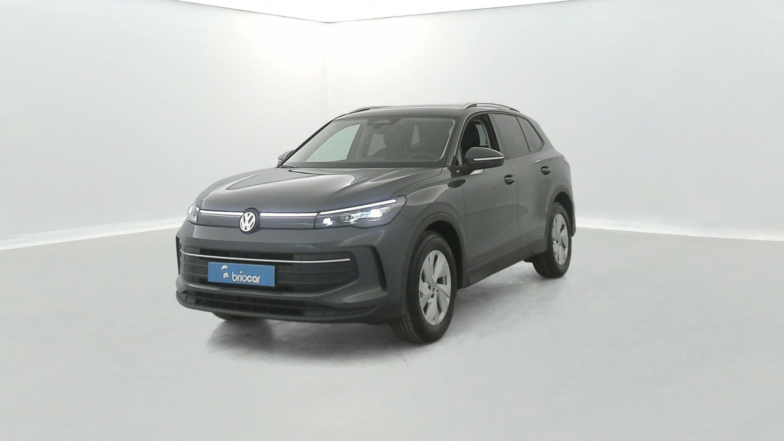 Volkswagen Tiguan 1.5 eTSI 150ch Life Plus DSG7 + Pack Hiver + Hayon électrique occasion de 2025 en vente à Rennes
