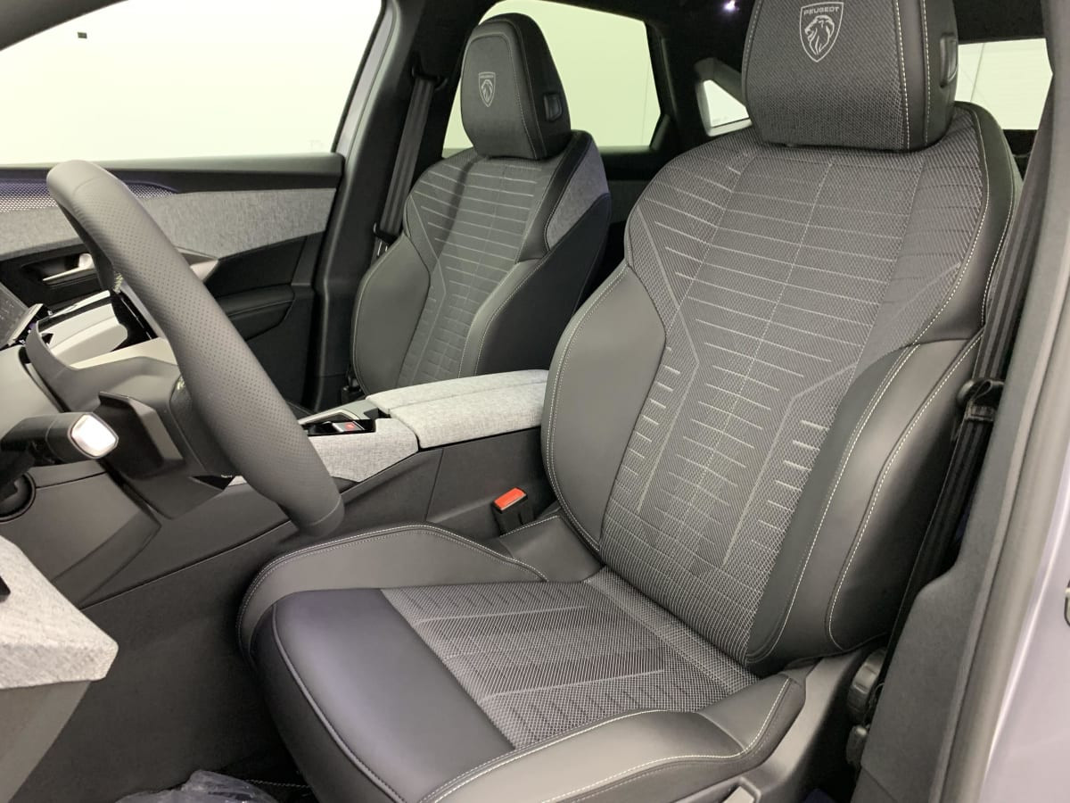 Vente en ligne Peugeot 3008 Hybrid 145 e-DCS6 GT au prix de 30 890 €