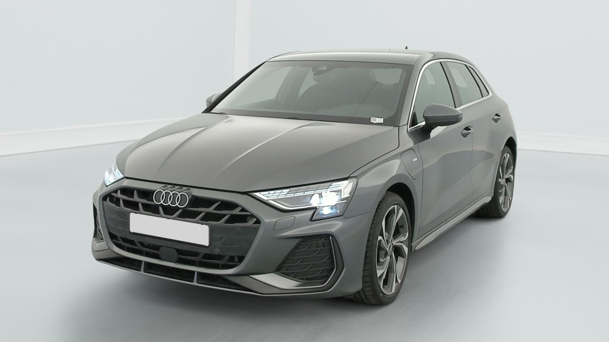 Audi A3 TFSI e Hybride rechargeable 204 S tronic 6 S line occasion de 2025 en vente à Rennes