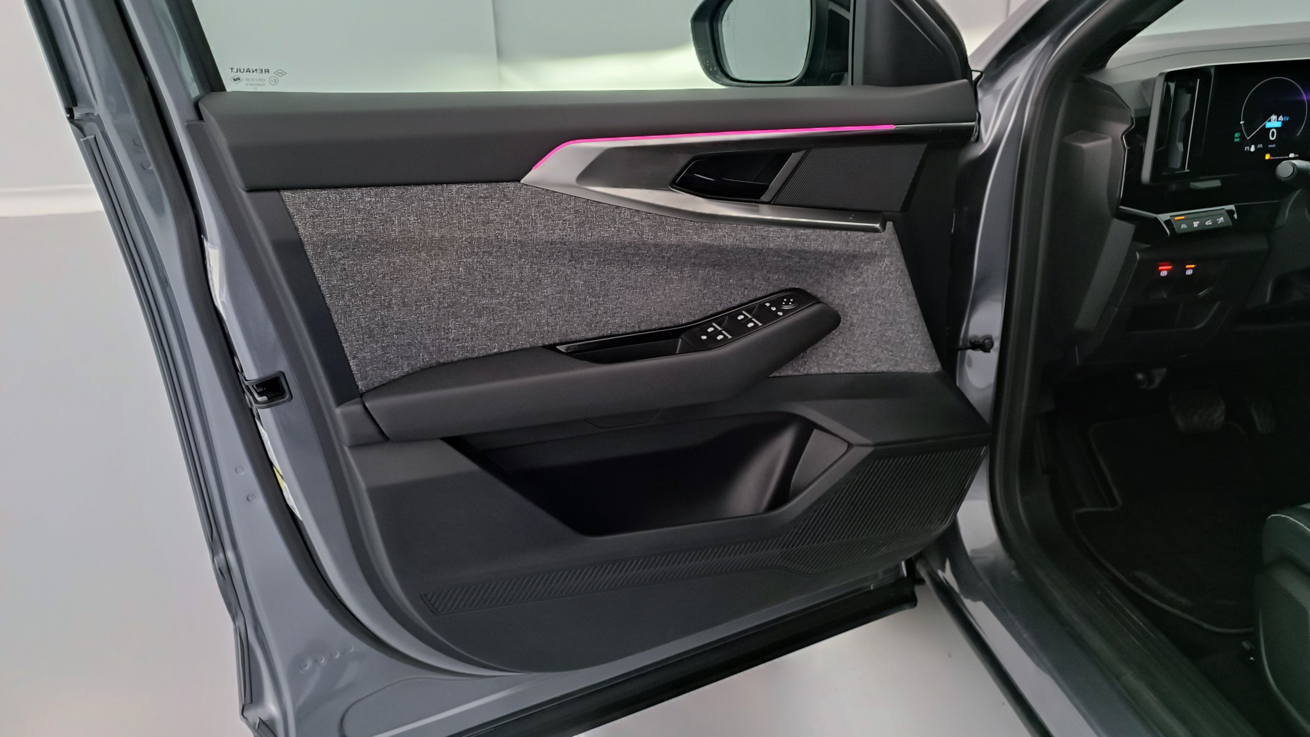 Vente en ligne Renault Espace 5 ESPACE VI E-Tech full hybrid 200ch Techno au prix de 39 080 €