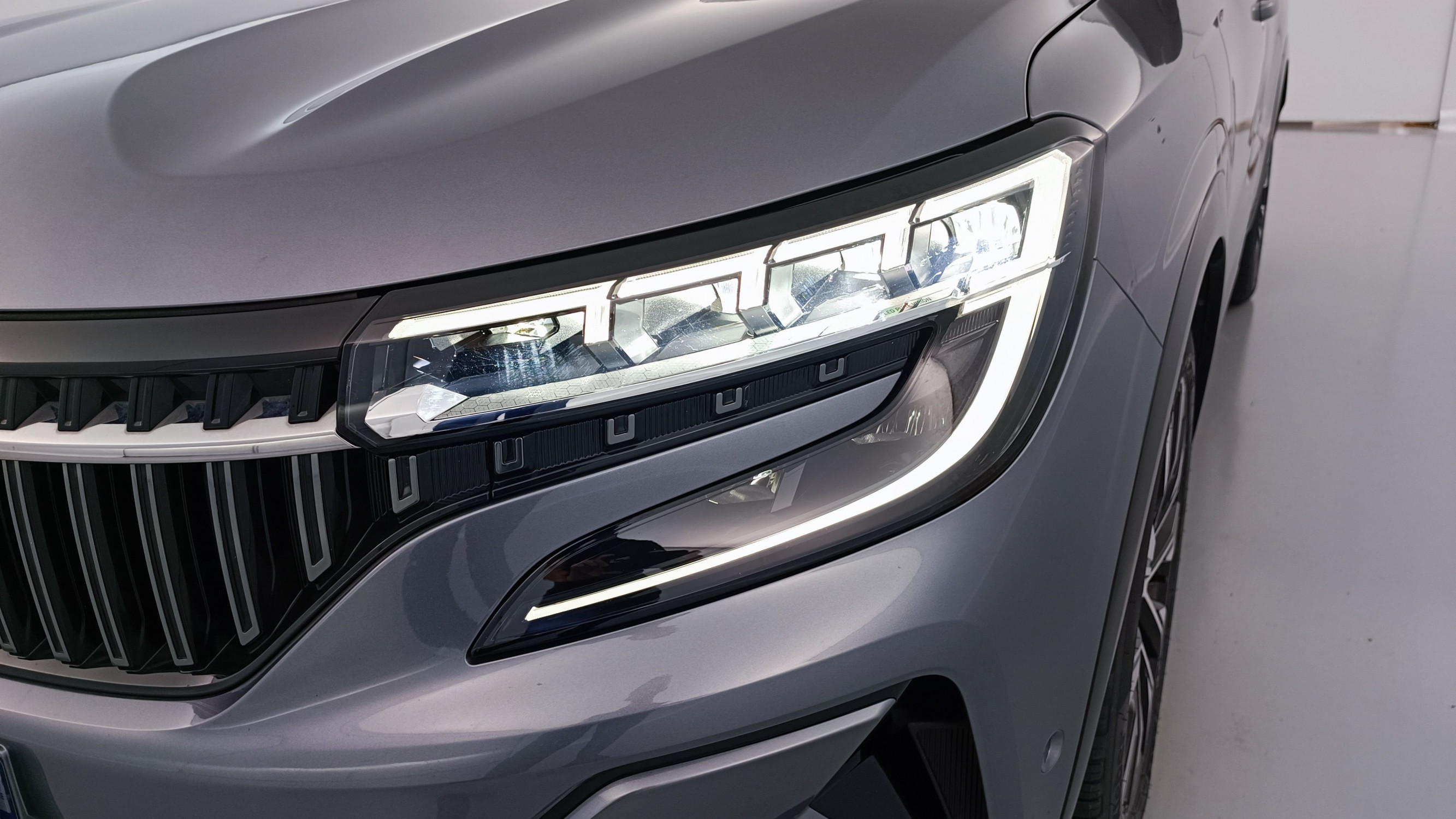 Vente en ligne Renault Espace 5 ESPACE VI E-Tech full hybrid 200ch Techno au prix de 39 080 €