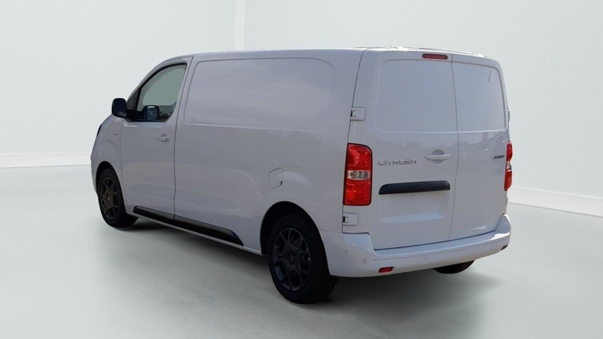Vente en ligne Citroën Jumpy Fourgon DIESEL 180 CH M AUTOMAT au prix de 32 890 €