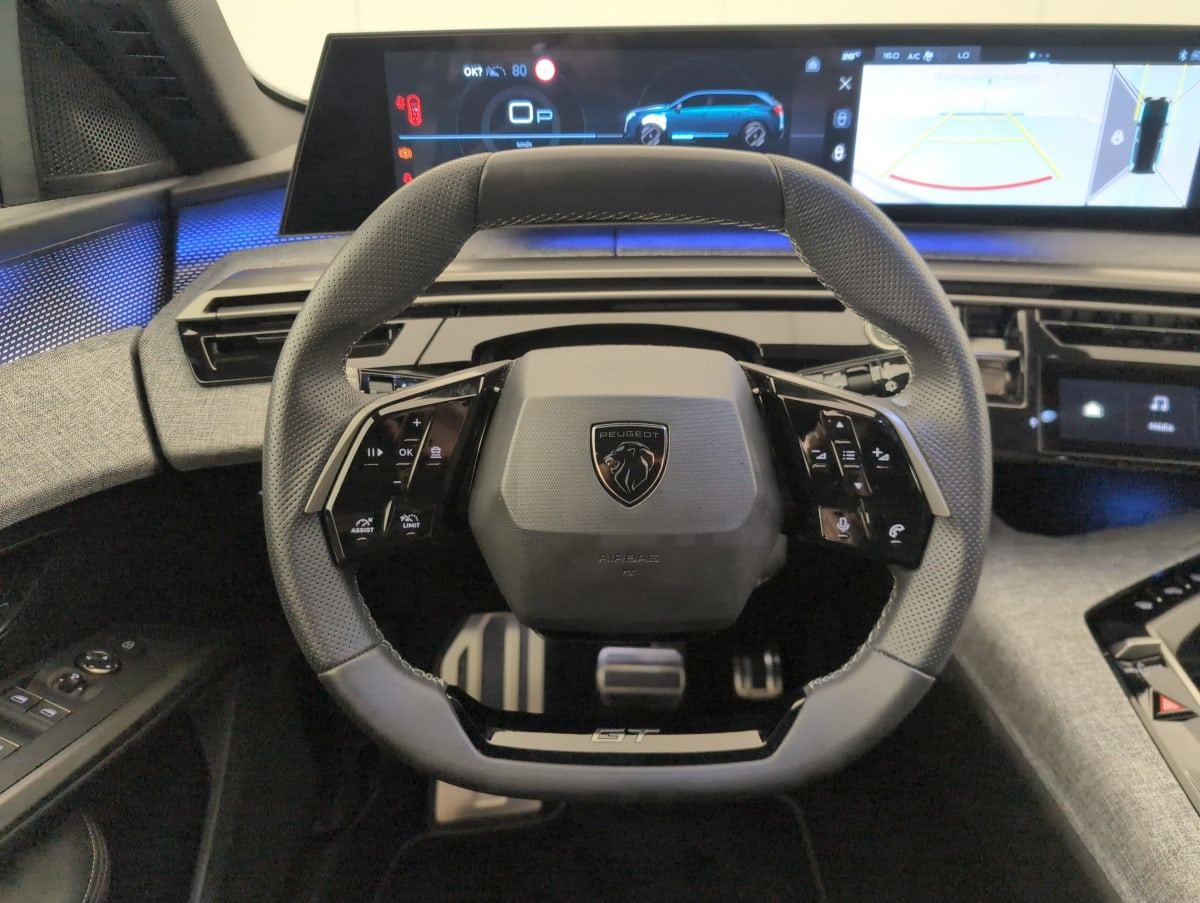 Vente en ligne Peugeot 5008 HYBRID 145CH E-DCS6 GT au prix de 30 570 €