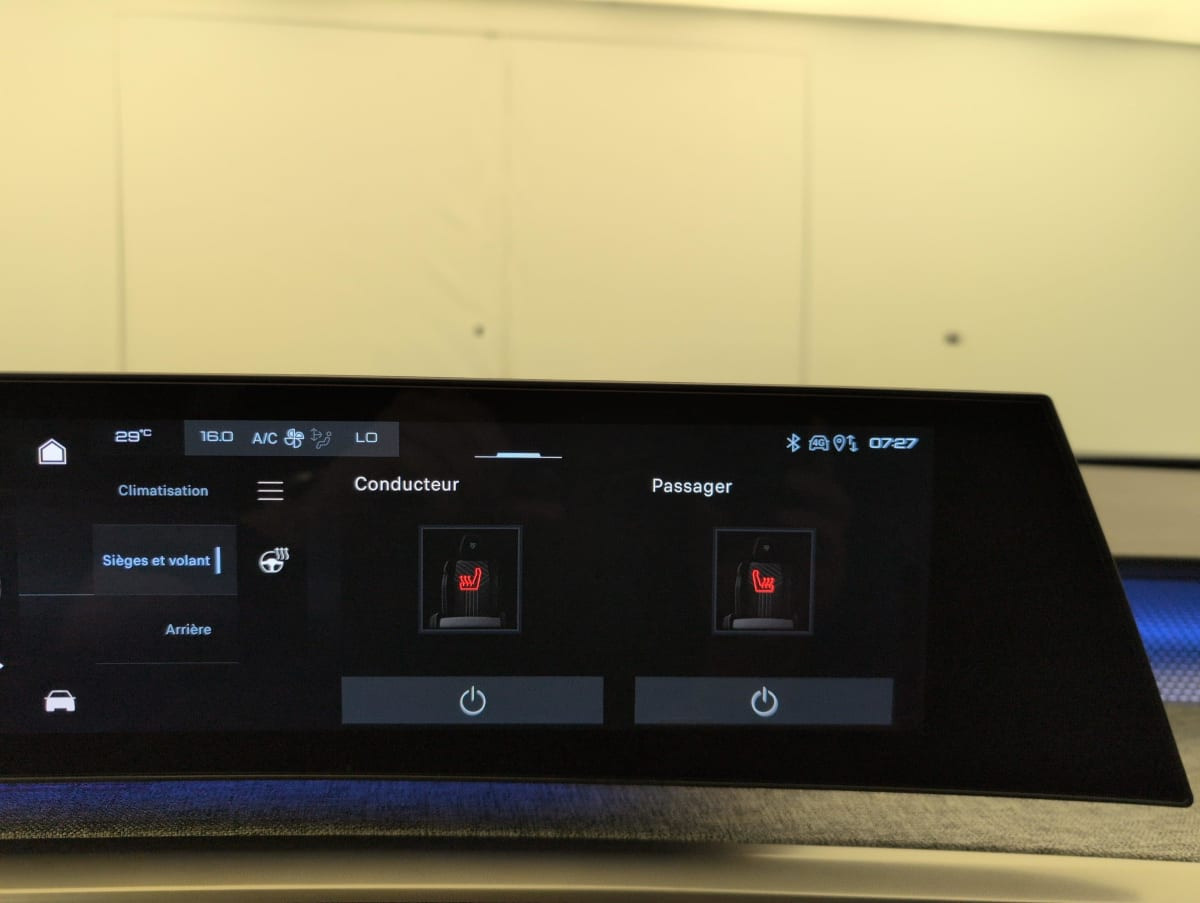 Vente en ligne Peugeot 5008 HYBRID 145CH E-DCS6 GT au prix de 30 570 €
