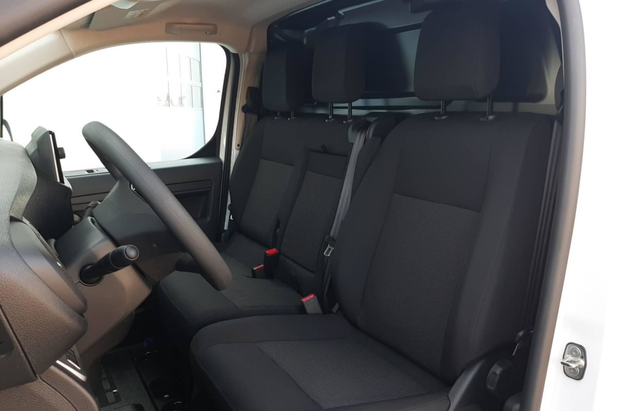 Vente en ligne Citroën Jumpy Fourgon DIESEL 180 CH M AUTOMAT au prix de 32 890 €
