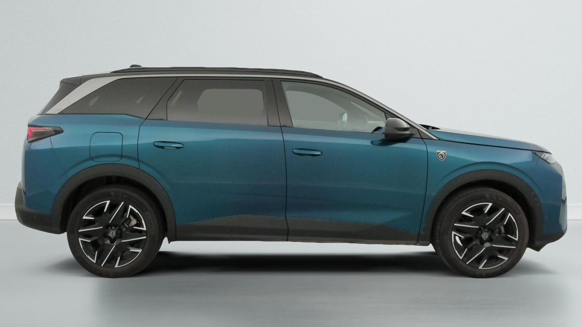 Vente en ligne Peugeot 5008 HYBRID 145CH E-DCS6 GT au prix de 30 570 €