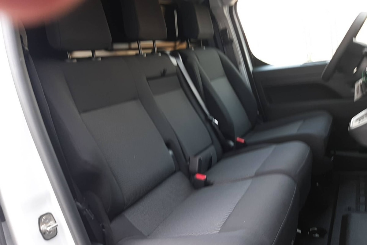 Vente en ligne Citroën Jumpy Fourgon DIESEL 180 CH M AUTOMAT au prix de 32 890 €