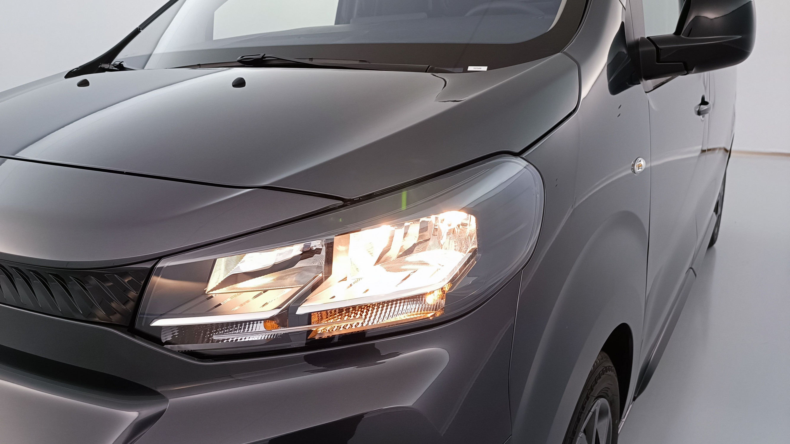 Vente en ligne Citroën Jumpy Fourgon JUMPY M 2.2 BlueHDi 180ch EAT8 au prix de 33 080 €