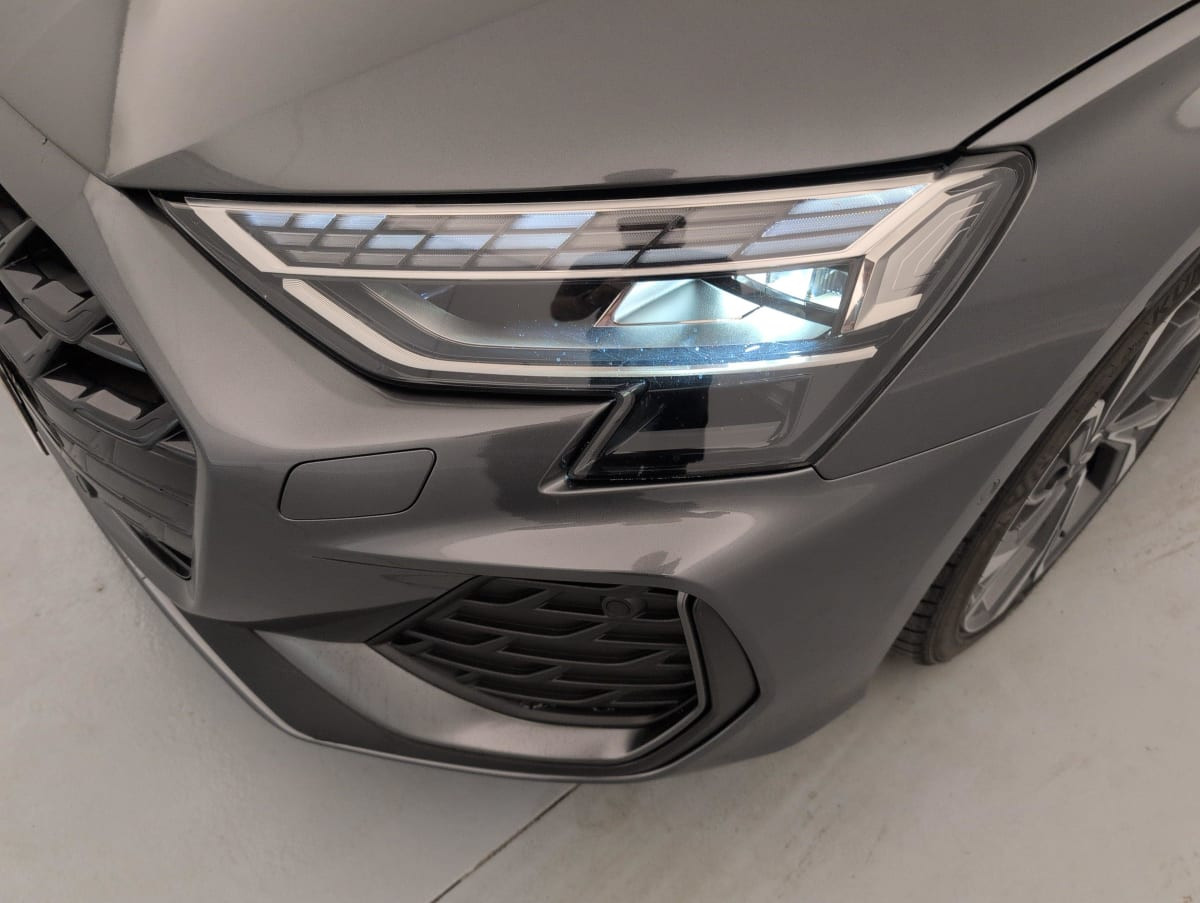 Vente en ligne Audi A3 TFSI e Hybride rechargeable 204 S tronic 6 S line au prix de 35 720 €
