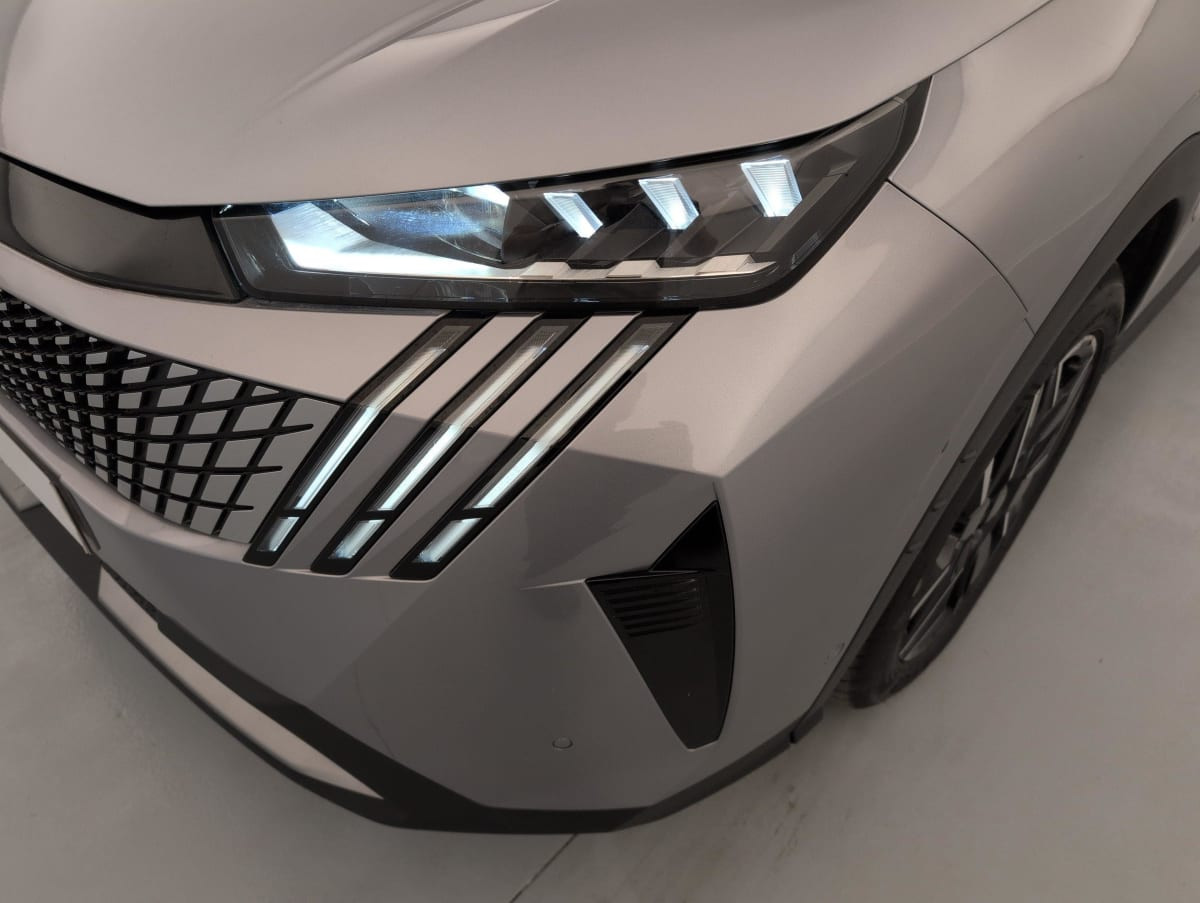 Vente en ligne Peugeot 3008 Hybrid 145 e-DCS6 GT au prix de 29 540 €