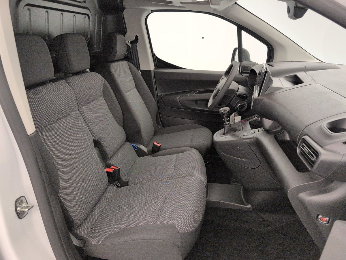 Vente en ligne Citroën Berlingo Fourgon M DIESEL 100 CH MANUELLE au prix de 20 530 €