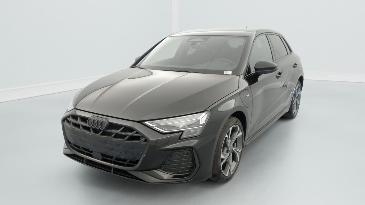 Audi A3 45 TFSI e Hybride rechargeable 272 S tronic 6 S line occasion de 2026 en vente à Rennes