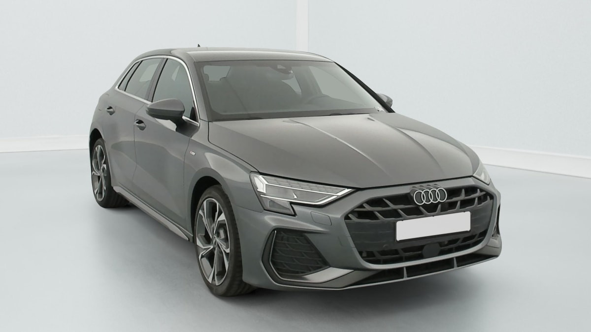 Vente en ligne Audi A3 TFSI e Hybride rechargeable 204 S tronic 6 S line au prix de 35 720 €