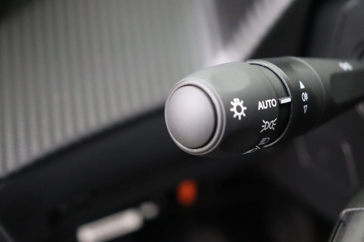 Vente en ligne Peugeot 2008 Turbo 100 ch BVM6 Allure au prix de 20 260 €
