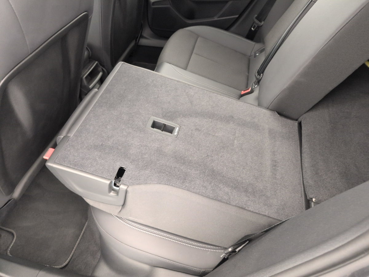 Vente en ligne Audi A3 TFSI e Hybride rechargeable 204 S tronic 6 S line au prix de 35 720 €