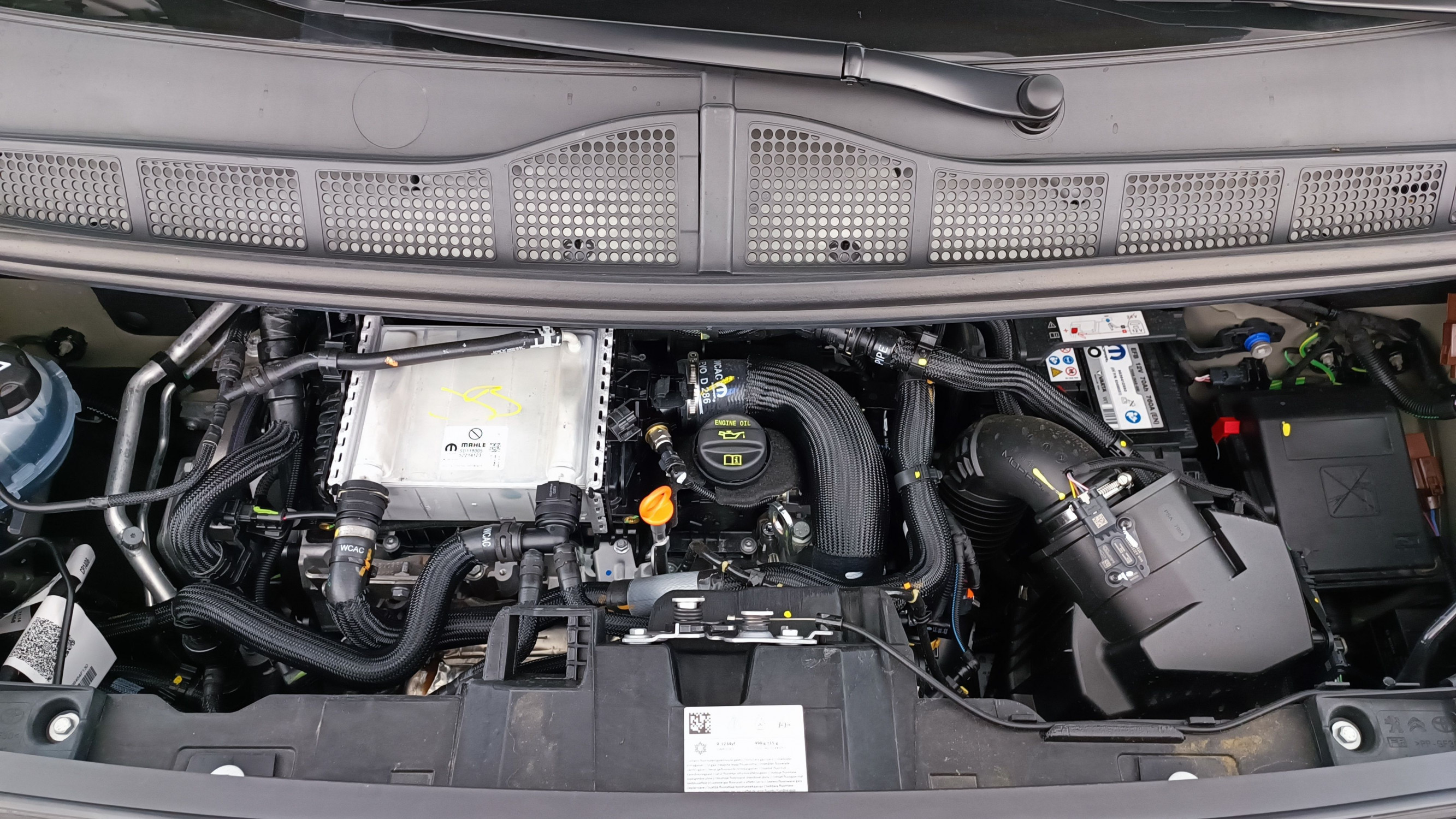 Vente en ligne Citroën Jumpy Fourgon JUMPY M 2.2 BlueHDi 180ch EAT8 au prix de 33 080 €
