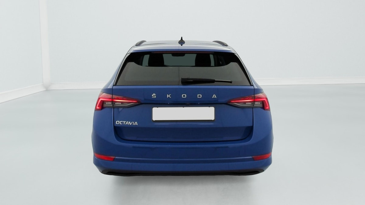 Vente en ligne Skoda Octavia Combi 2.0 TDI 150 ch DSG7 Ambition au prix de 25 420 €