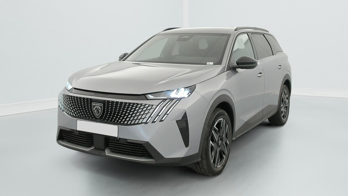 Peugeot 5008 HYBRID 145 CH E-DCS6 ALLURE occasion de 2025 en vente à Rennes