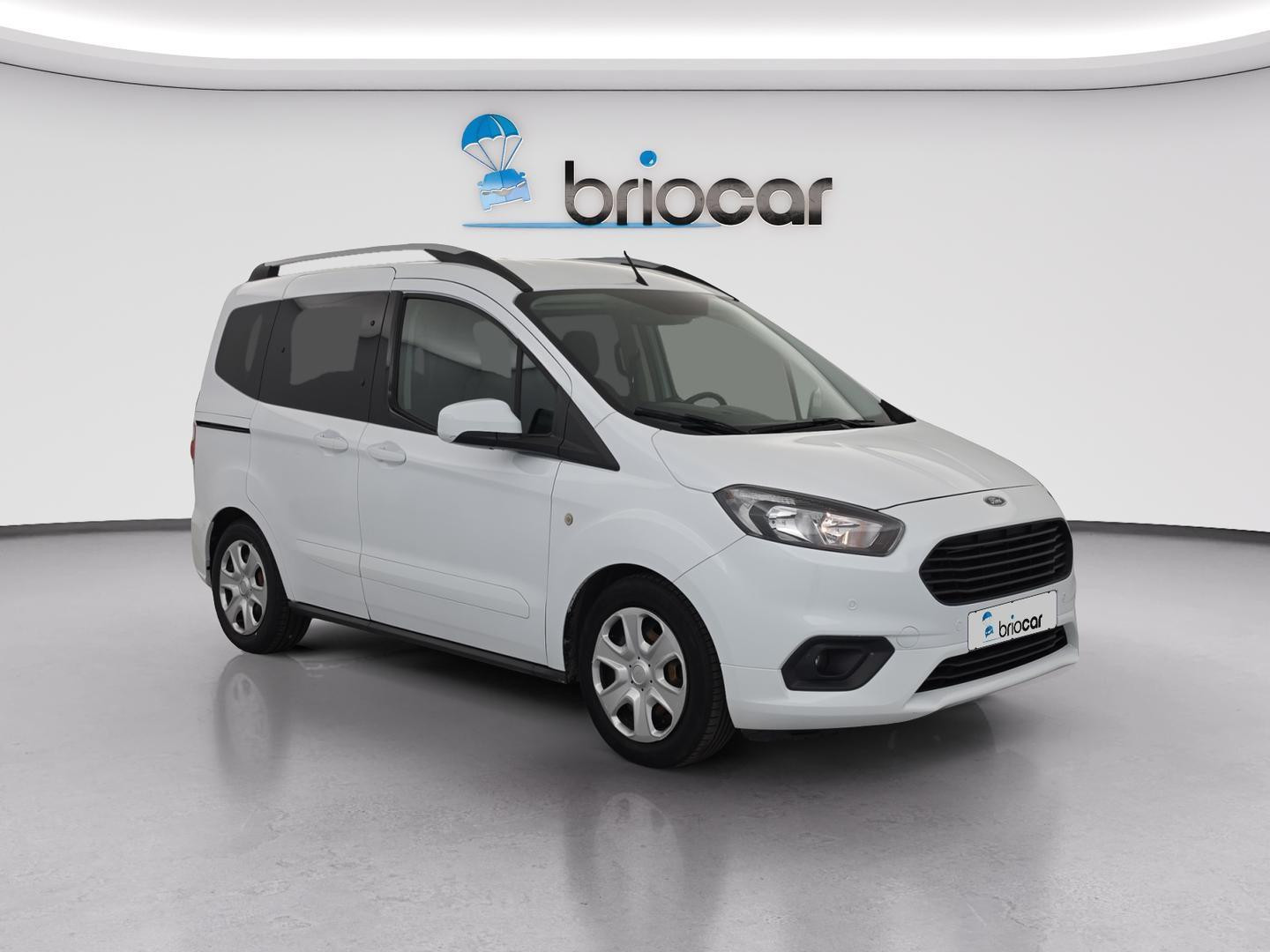 Vente en ligne Ford Tourneo Courier 1.5 TDCI 100ch Trend + Radars AV/AR + Climatisation Automatique au prix de 14 990 €
