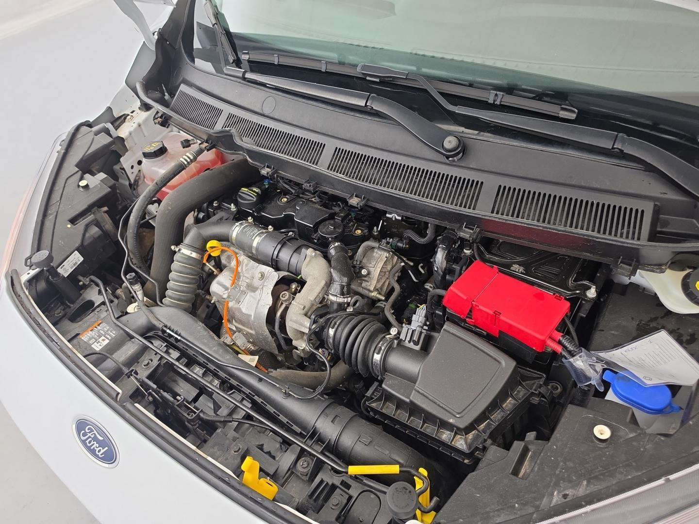 Vente en ligne Ford Tourneo Courier 1.5 TDCI 100ch Trend + Radars AV/AR + Climatisation Automatique au prix de 14 990 €