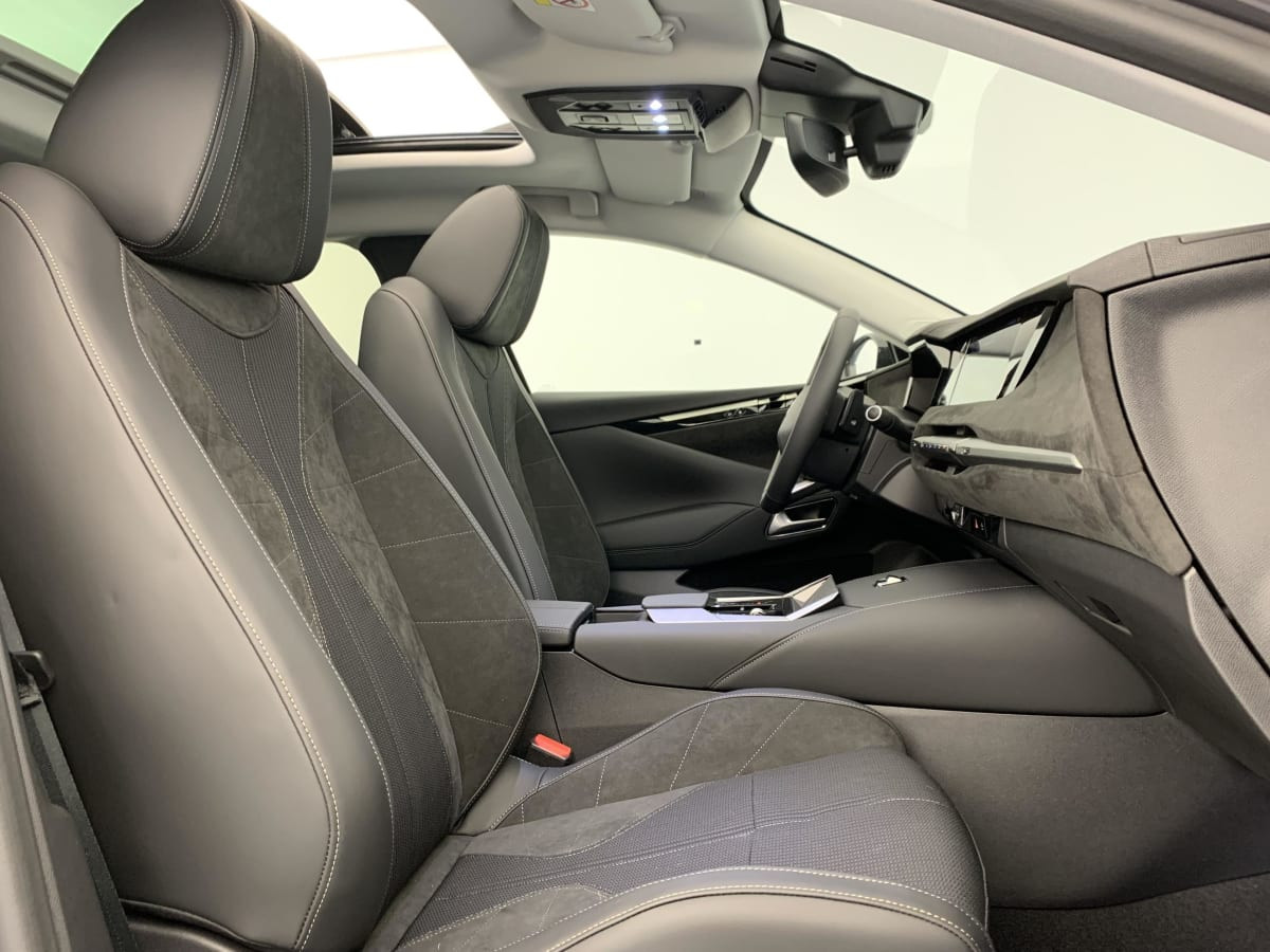 Vente en ligne Ds DS4 Hybride 145 e-DCT6 Etoile - Alcantara au prix de 32 950 €