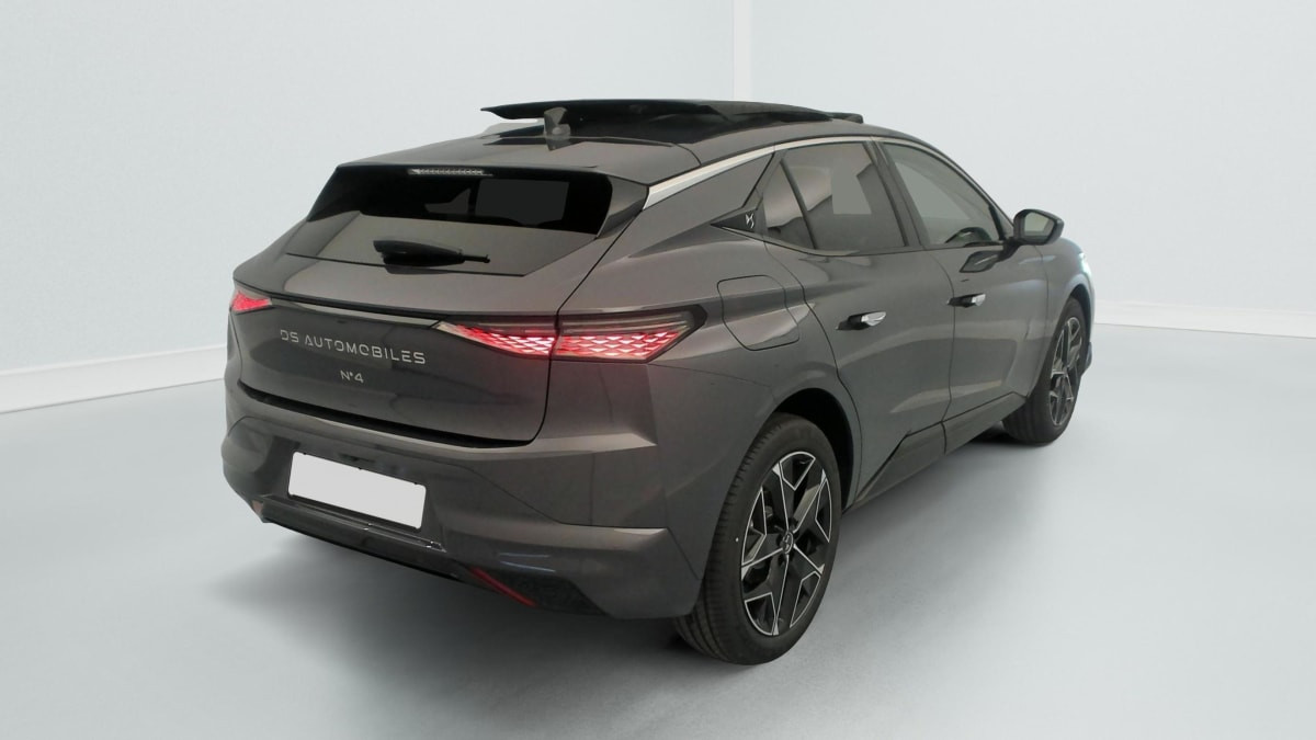 Vente en ligne Ds DS4 Hybride 145 e-DCT6 Etoile - Alcantara au prix de 32 950 €