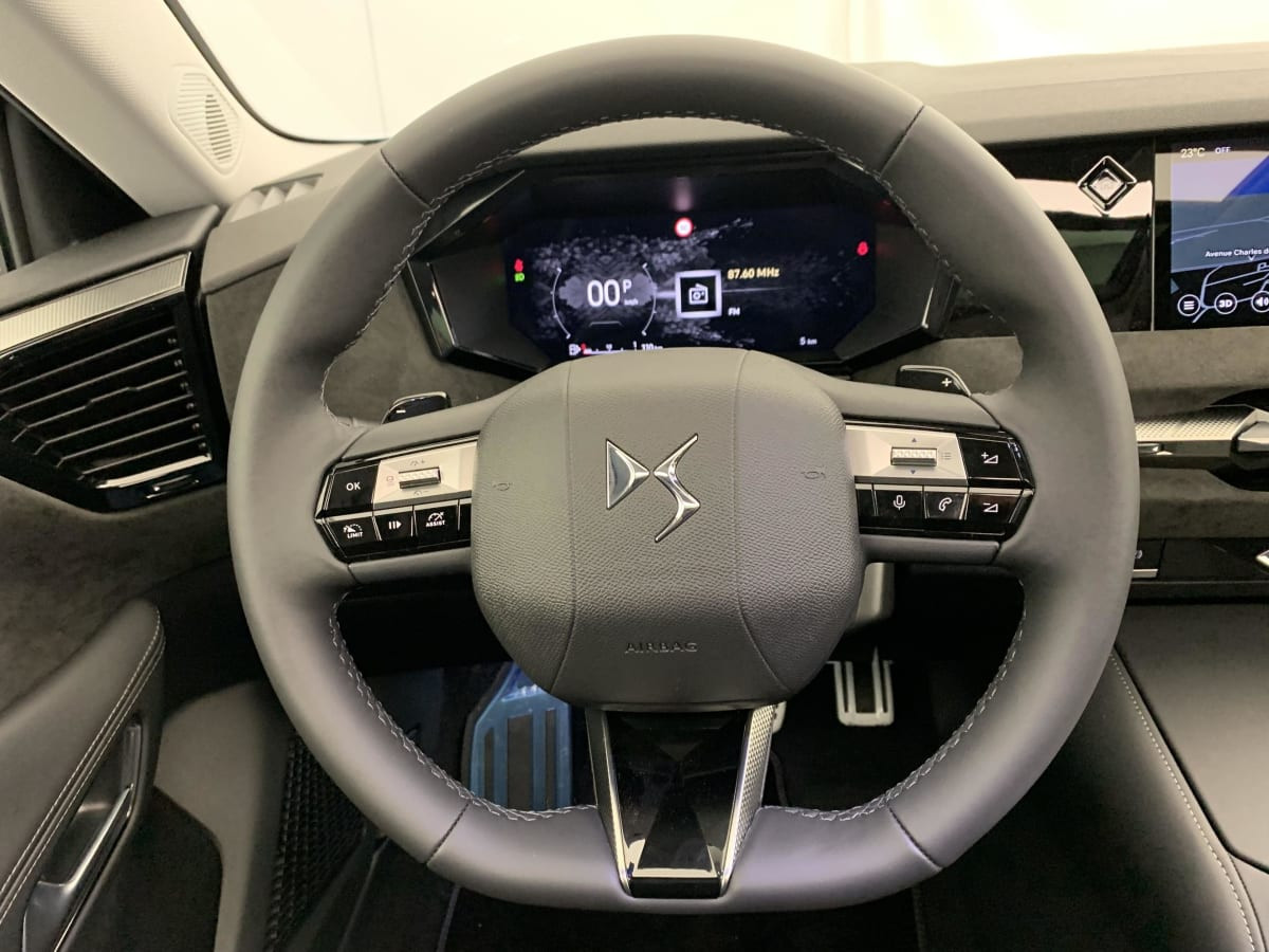 Vente en ligne Ds DS4 Hybride 145 e-DCT6 Etoile - Alcantara au prix de 32 950 €