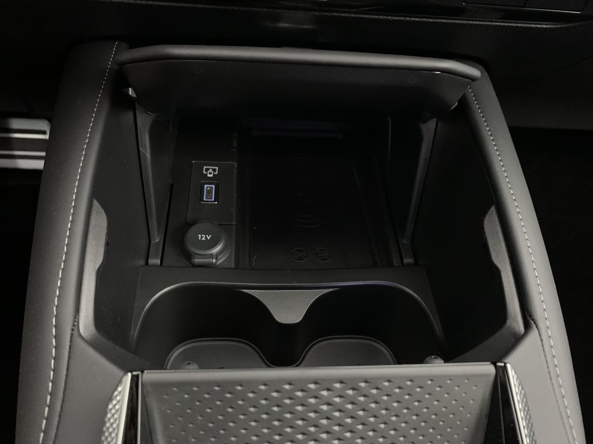 Vente en ligne Ds DS4 Hybride 145 e-DCT6 Etoile - Alcantara au prix de 32 950 €