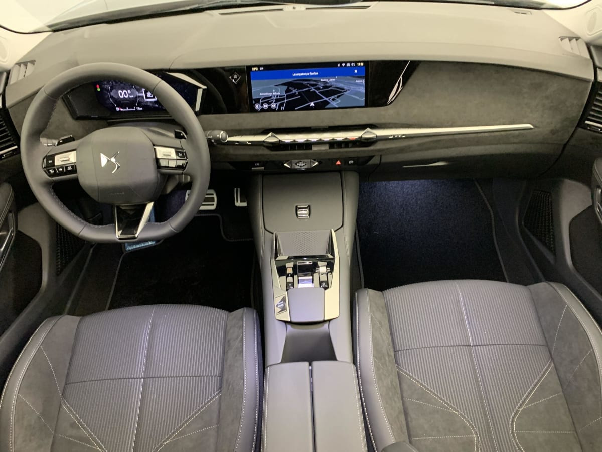 Vente en ligne Ds DS4 Hybride 145 e-DCT6 Etoile - Alcantara au prix de 32 950 €
