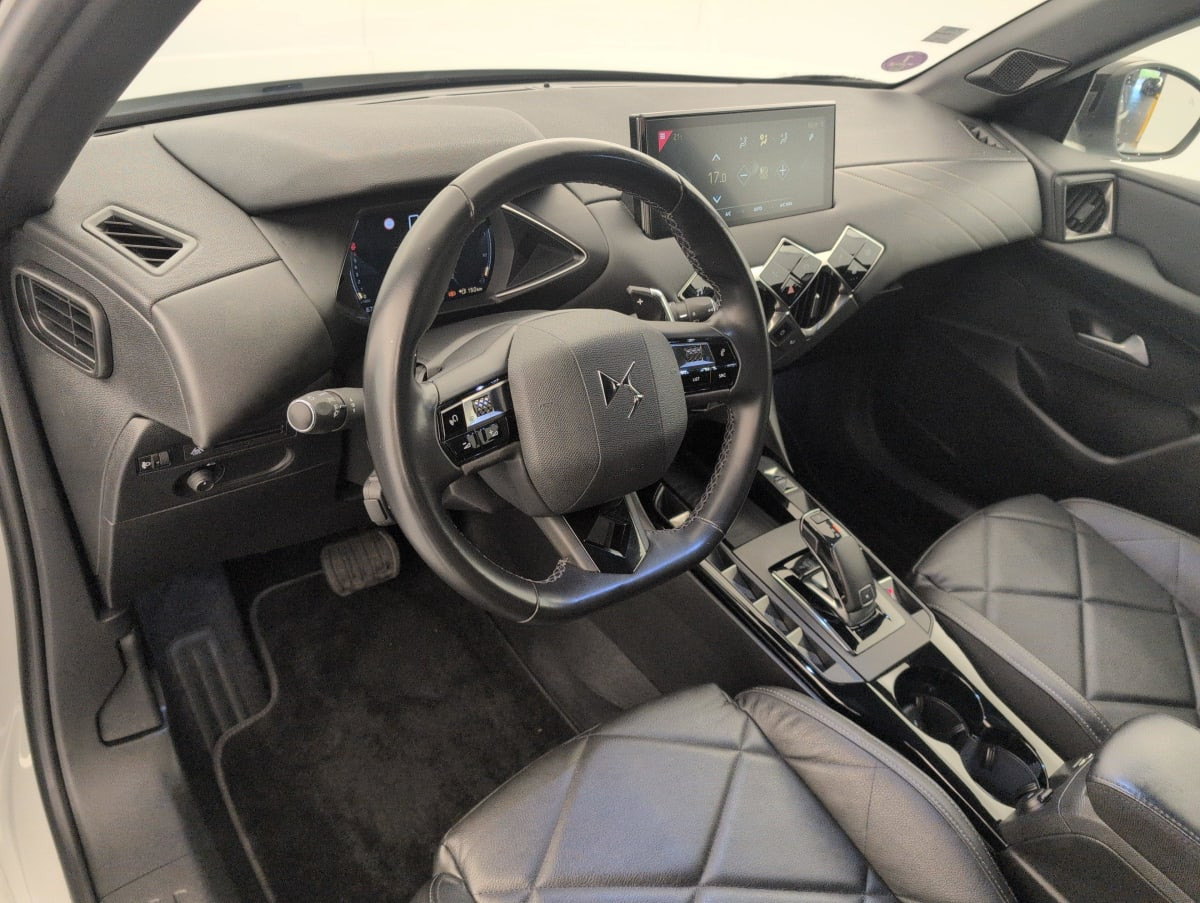 Vente en ligne Ds Ds3 Crossback PURETECH 130 EAT8 CONNECTED CHIC au prix de 14 090 €